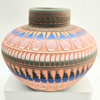 Handmade Native Horsehair Vase – Medium