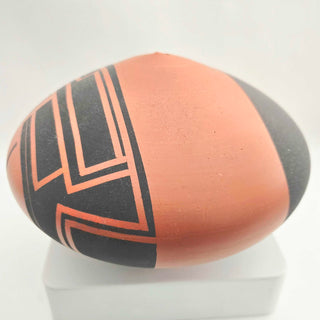 Handmade Native Horsehair Vase – Medium