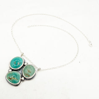 HJC Nila Turquoise Ombre Cluster Necklace