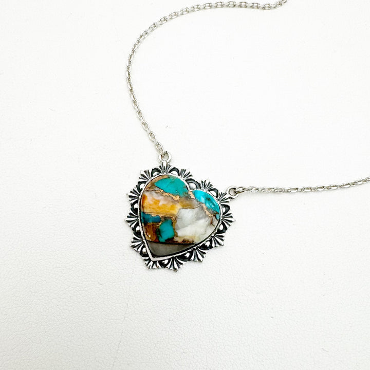 Savage Love Necklace - Spiny Oyster Turquoise