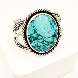 Donnalee Shewmake Oversized Hubei Cuff